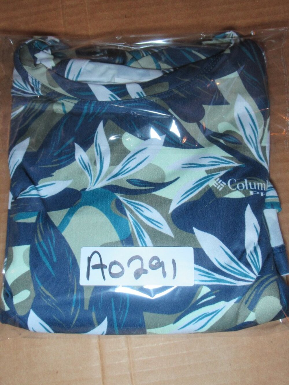 Columbia PFG Hooded Performance Fishing Shirt | Size Medium - Picture 13 of 13